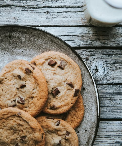 If you’re looking for a lactation cookie recipe that actually tastes like a treat and supports your breastfeeding goals, this one’s for you.