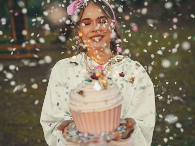 I remember going to a birthday party with my husband. Before we had left the house I had a small snack to tie me over. By the time we got to the party I started feeling sick and I knew it wasn't going to go well.